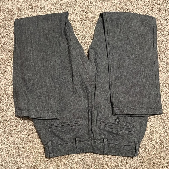 Old Navy ‘Ultimate Straight built in flex’ Herringbone pants 26x28 - Picture 2 of 9